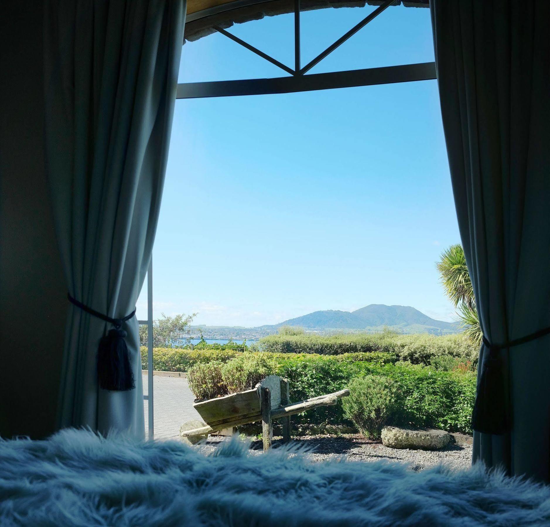Tauhara Sunrise Lodge Taupo Eksteriør billede