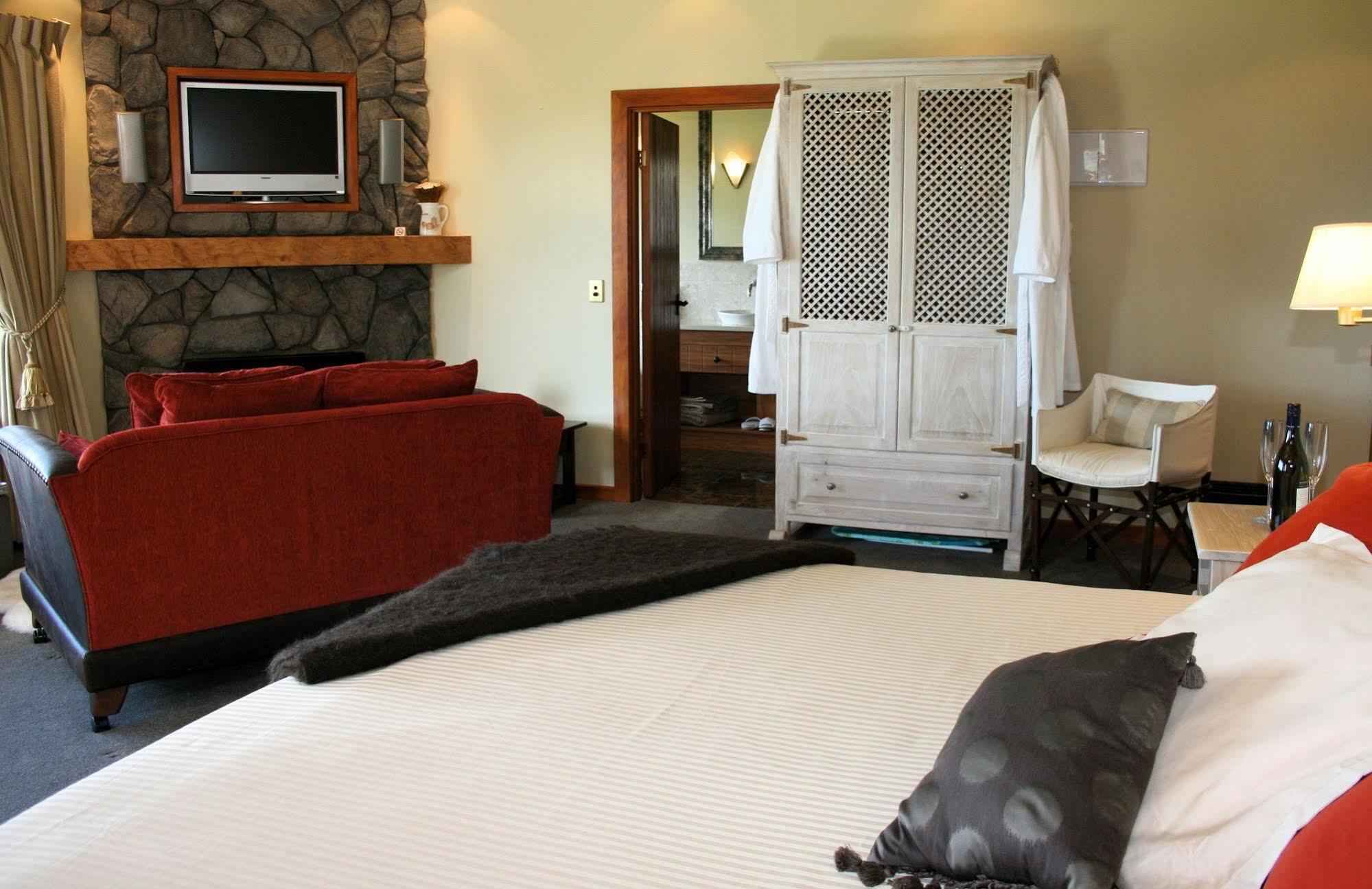 Tauhara Sunrise Lodge Taupo Eksteriør billede